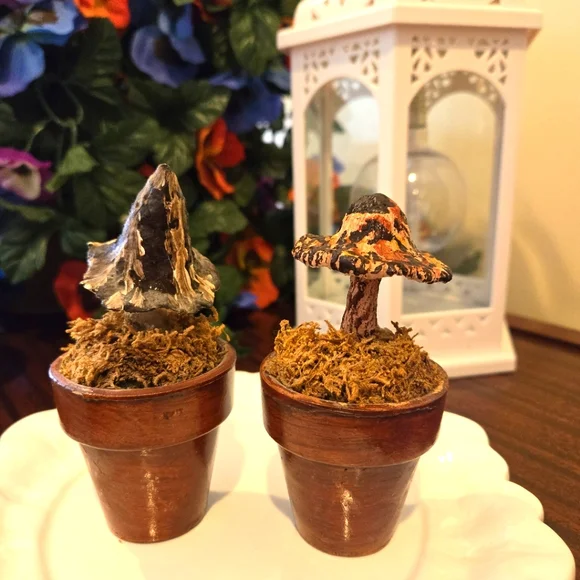 Cute Vintage  Artificial Decorative Mushrooms - Picture 3 of 5
